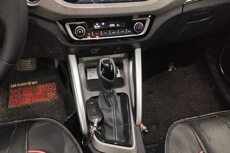 Used Geely Auto Vision X3 2017 1.5L Automatic Luxury Model Gear Lever