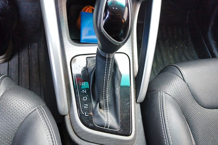 Used Geely Auto Vision X3 2017 1.5L Automatic Elite Model Gear Lever