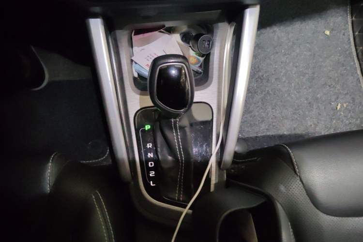 Used Geely Auto Vision X3 2017 1.5L Automatic Luxury Model Gear Lever
