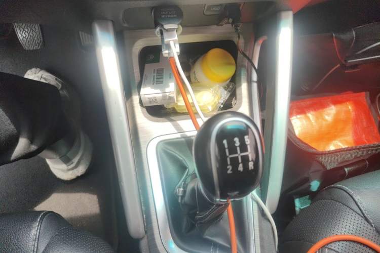 Used Geely Auto Vision X3 2017 1.5L Manual Elite Model Gear Lever