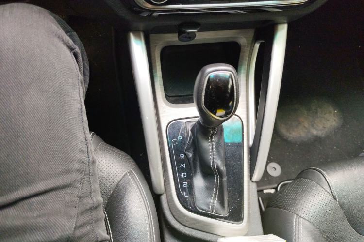 Used Geely Auto Vision X3 2017 1.5L Automatic Luxury Model Gear Lever
