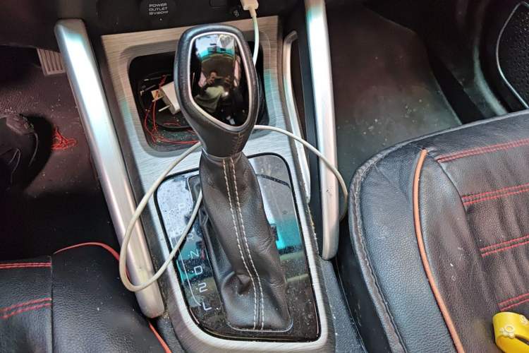 Used Geely Auto Vision X3 2017 1.5L Automatic Elite Model Gear Lever