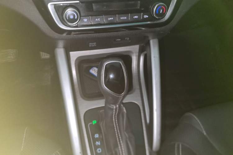 Used Geely Auto Vision X3 2017 1.5L Automatic Luxury Model Gear Lever