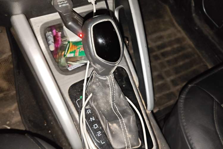 Used Geely Auto Vision X3 2017 1.5L Automatic Elite Model Gear Lever