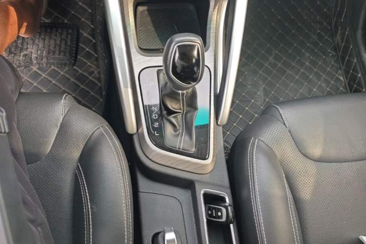 Used Geely Auto Vision X3 2017 1.5L Automatic Luxury Model Gear Lever