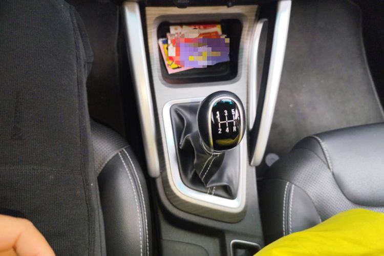 Used Geely Auto Vision X3 2017 1.5L Manual Elite Model Gear Lever