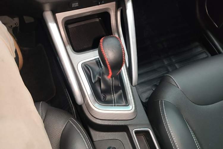 Used Geely Auto Vision X3 2017 1.5L Manual Elite Model Gear Lever