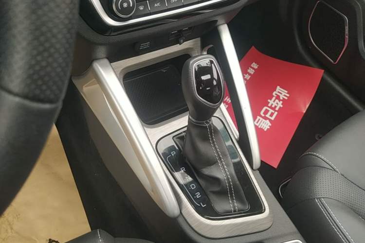 Used Geely Auto Vision X3 2017 1.5L Automatic Luxury Model Gear Lever