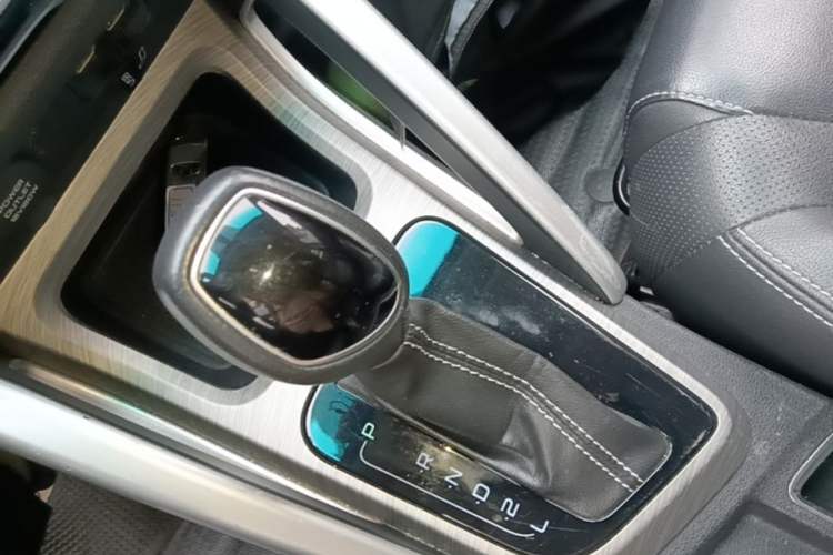 Used Geely Auto Vision X3 2017 1.5L Automatic Luxury Model Gear Lever