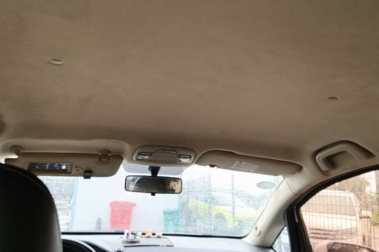 Used Geely Auto Vision X3 2017 1.5L Manual Elite Model Headliner