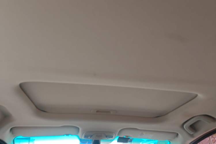 Used Geely Auto Vision X3 2017 1.5L Manual Luxury Model Headliner