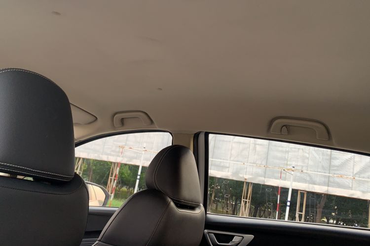 Used Geely Auto Vision X3 2017 1.5L Automatic Elite Model Headliner