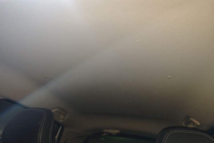 Used Geely Auto Vision X3 2017 1.5L Manual Elite Model Headliner
