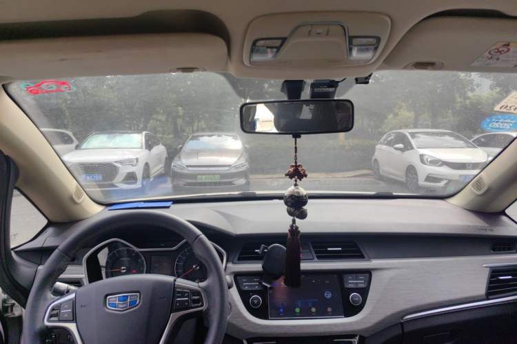 Used Geely Auto Vision X3 2017 1.5L Automatic Elite Model Headliner