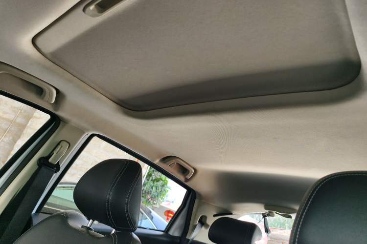 Used Geely Auto Vision X3 2017 1.5L Automatic Luxury Model Headliner