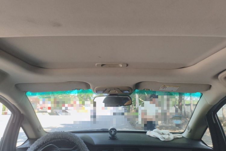 Used Geely Auto Vision X3 2017 1.5L Manual Luxury Model Headliner
