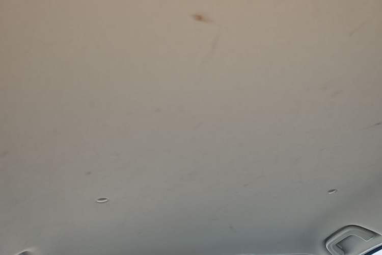 Used Geely Auto Vision X3 2017 1.5L Automatic Elite Model Headliner