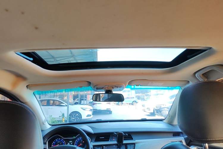 Used Geely Auto Vision X3 2017 1.5L Automatic Luxury Model Headliner