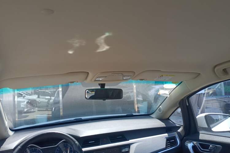 Used Geely Auto Vision X3 2017 1.5L Automatic Elite Model Headliner