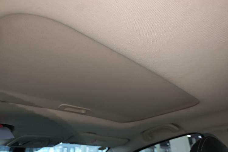 Used Geely Auto Vision X3 2017 1.5L Automatic Luxury Model Headliner