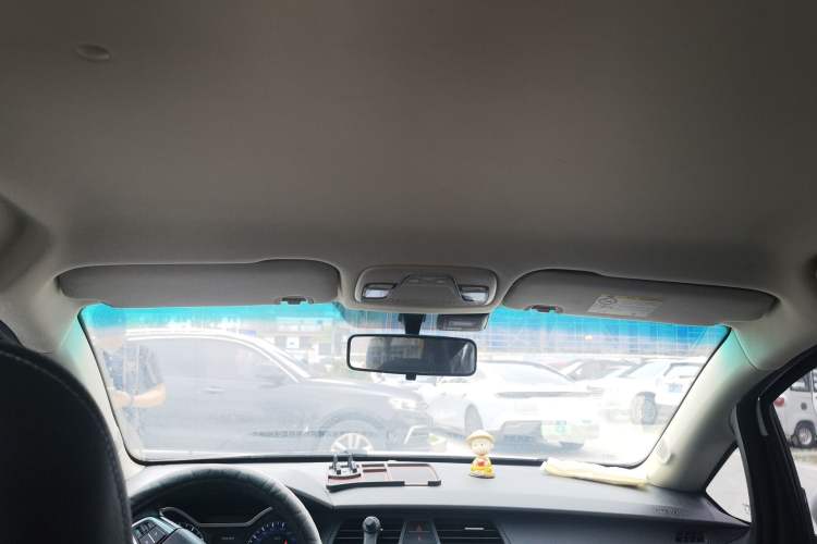 Used Geely Auto Vision X3 2017 1.5L Automatic Elite Model Headliner