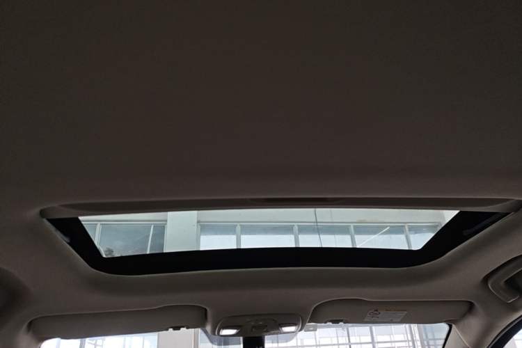 Used Geely Auto Vision X3 2017 1.5L Automatic Luxury Model Headliner