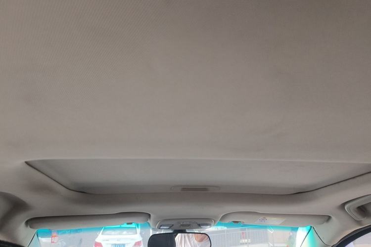Used Geely Auto Vision X3 2017 1.5L Manual Luxury Model Headliner