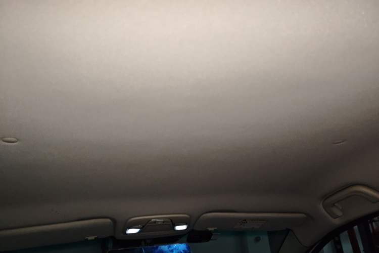 Used Geely Auto Vision X3 2017 1.5L Manual Elite Model Headliner