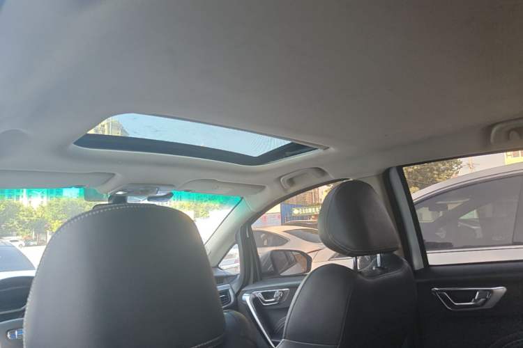 Used Geely Auto Vision X3 2017 1.5L Manual Luxury Model Headliner