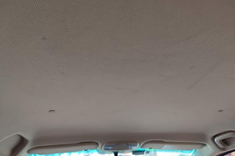 Used Geely Auto Vision X3 2017 1.5L Automatic Elite Model Headliner