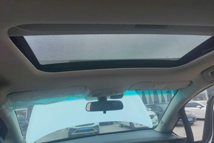 Used Geely Auto Vision X3 2017 1.5L Automatic Luxury Model Headliner