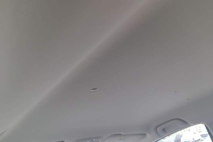 Used Geely Auto Vision X3 2017 1.5L Manual Elite Model Headliner
