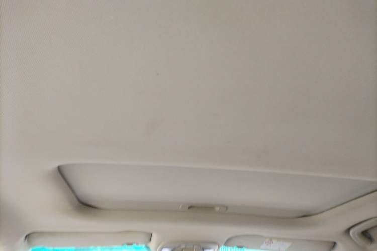 Used Geely Auto Vision X3 2017 1.5L Manual Luxury Model Headliner