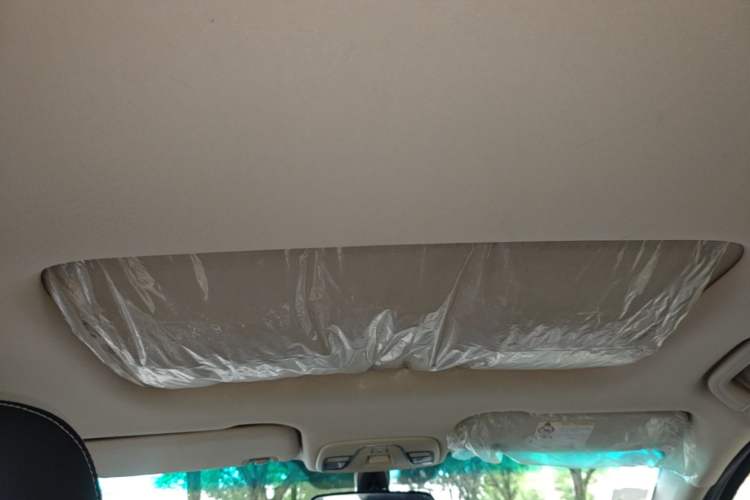 Used Geely Auto Vision X3 2017 1.5L Manual Luxury Model Headliner