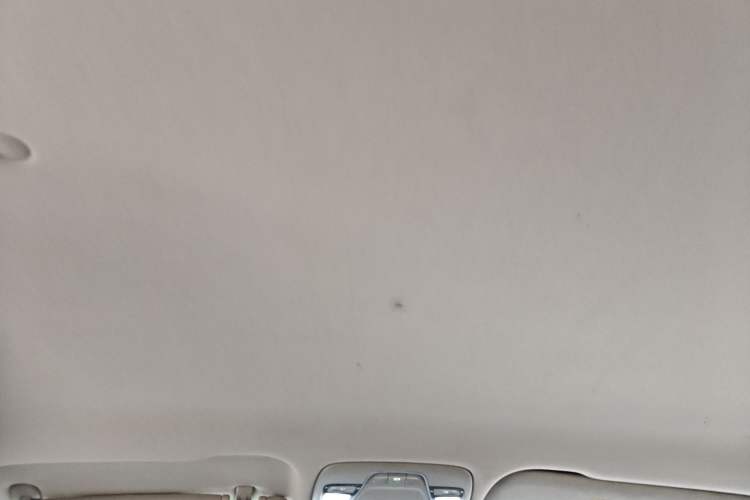Used Geely Auto Vision X3 2017 1.5L Automatic Elite Model Headliner