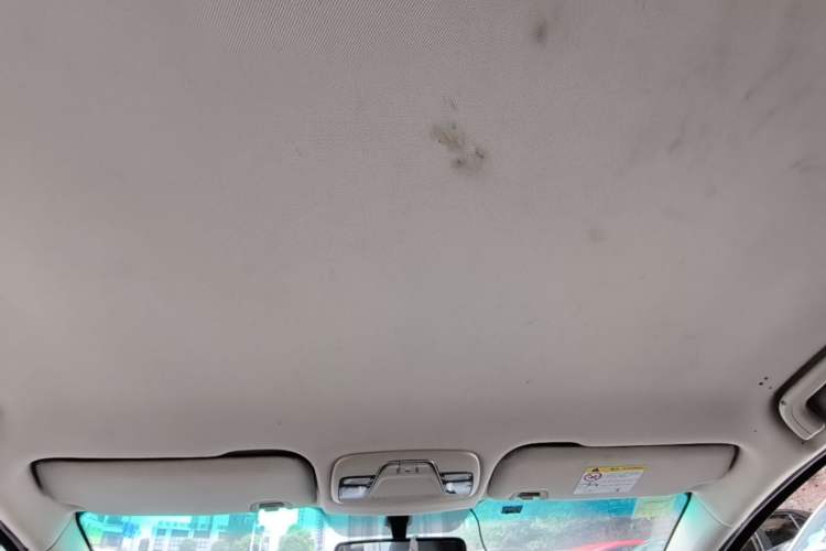 Used Geely Auto Vision X3 2017 1.5L Automatic Elite Model Headliner