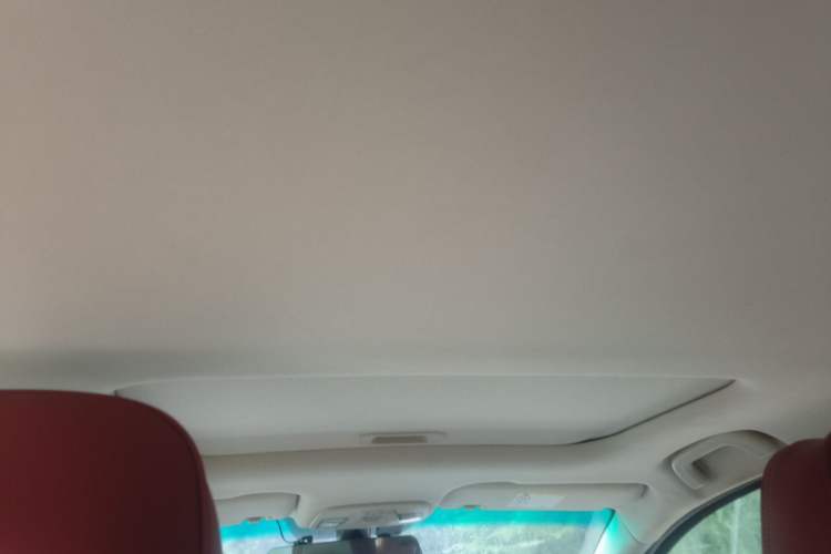 Used Geely Auto Vision X3 2017 1.5L Manual Luxury Model Headliner