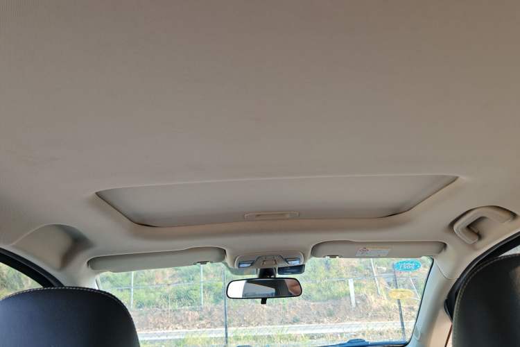 Used Geely Auto Vision X3 2017 1.5L Automatic Luxury Model Headliner