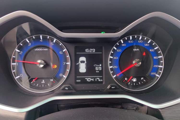 Used Geely Auto Vision X3 2017 1.5L Manual Elite Model Instrument Cluster