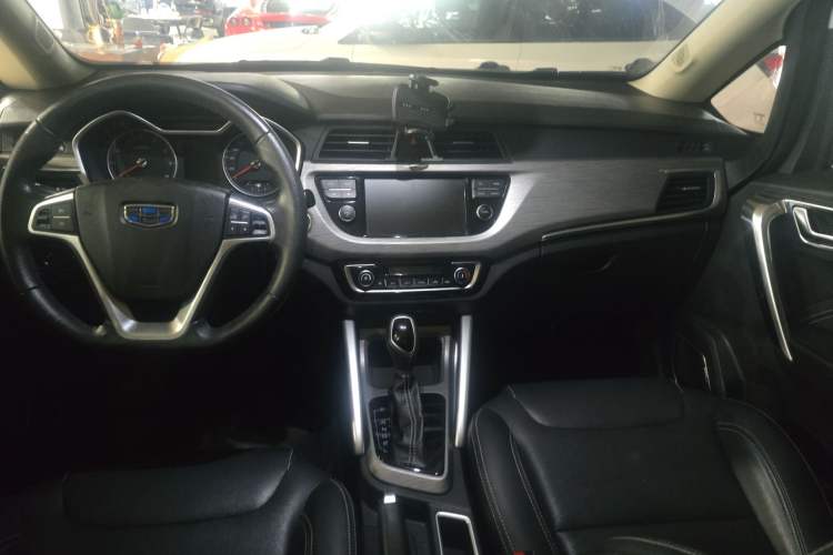 Used Geely Auto Vision X3 2017 1.5L Automatic Luxury Model Interior 1