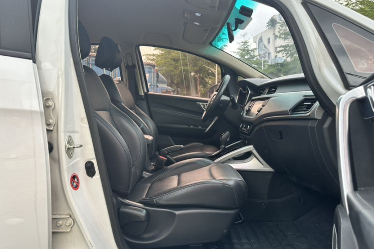 Used Geely Auto Vision X3 2017 1.5L Automatic Elite Model Interior 1