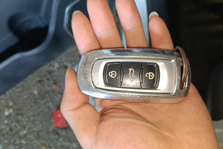 Used Geely Auto Vision X3 2017 1.5L Automatic Luxury Model Interior 1