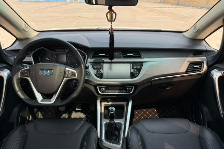Used Geely Auto Vision X3 2017 1.5L Manual Luxury Model Interior 1