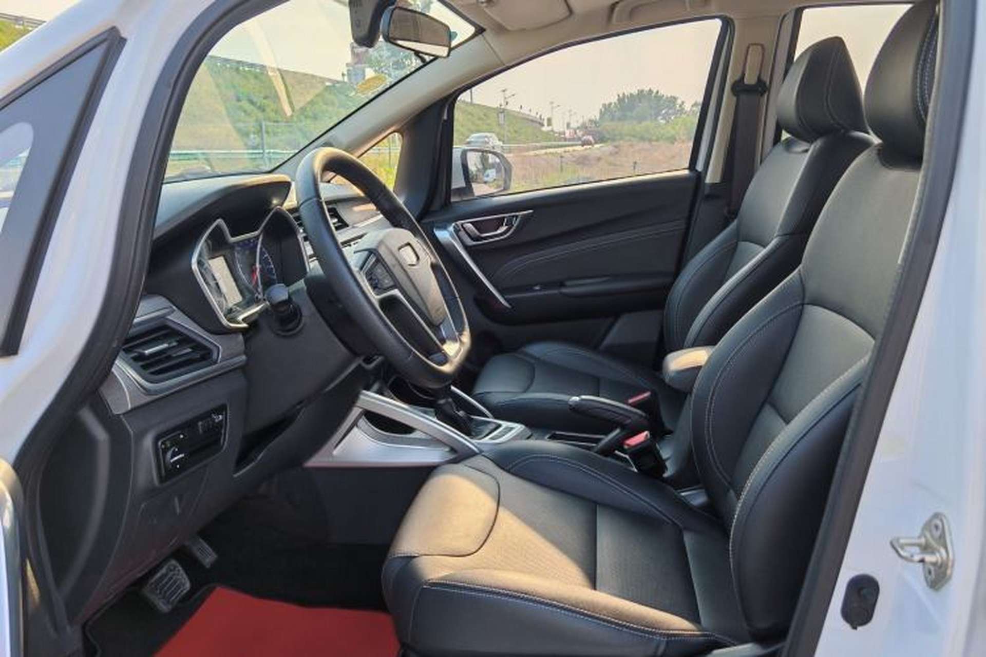 Used Geely Auto Vision X3 2017 1.5L Automatic Luxury Model Interior 1