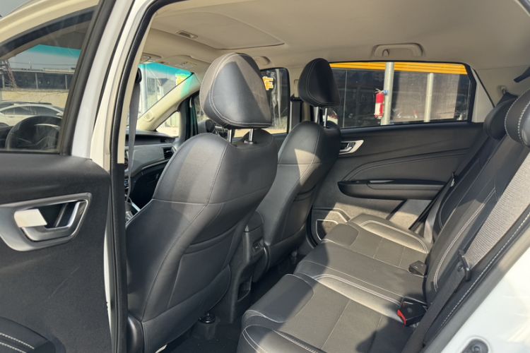 Used Geely Auto Vision X3 2017 1.5L Automatic Luxury Model Interior 2