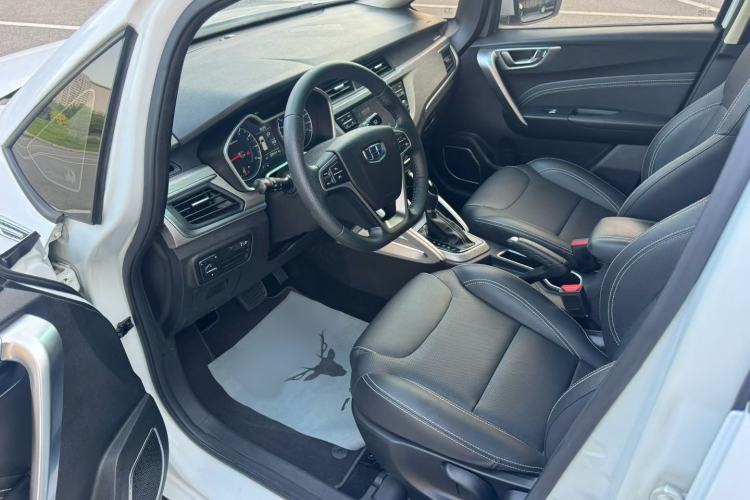 Used Geely Auto Vision X3 2017 1.5L Automatic Luxury Model Interior 2