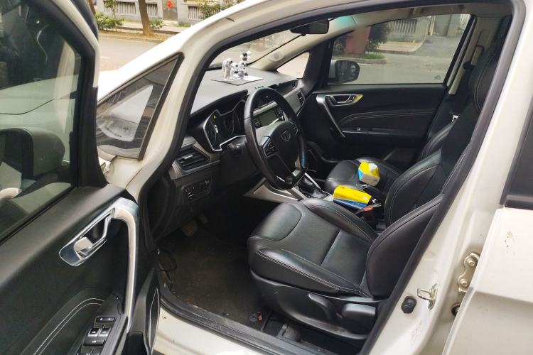 Used Geely Auto Vision X3 2017 1.5L Automatic Luxury Model Interior 3