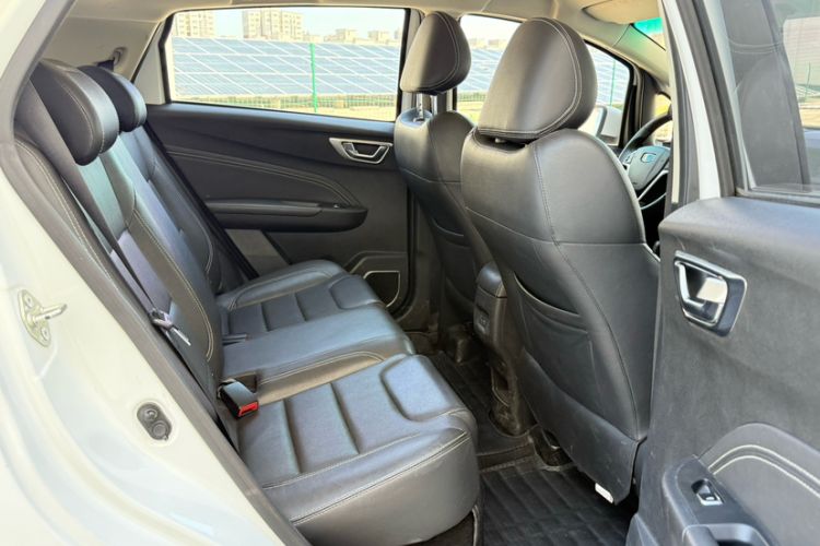Used Geely Auto Vision X3 2017 1.5L Automatic Elite Model Interior 3