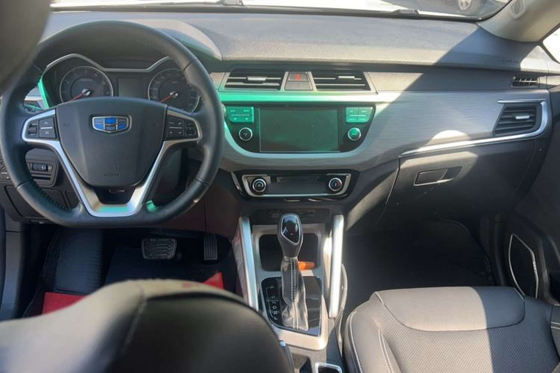 Used Geely Auto Vision X3 2017 1.5L Automatic Elite Model Interior 3