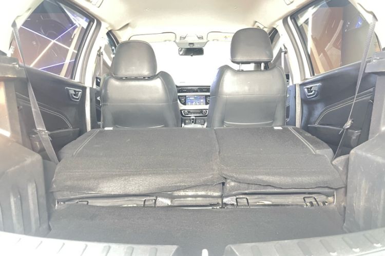 Used Geely Auto Vision X3 2017 1.5L Manual Elite Model Interior 6